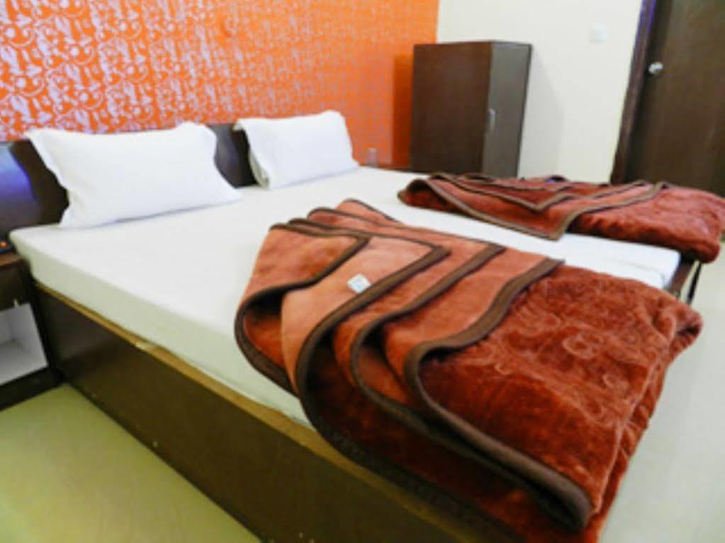 Hotel Le Princess @ Airport Új-Delhi Kültér fotó