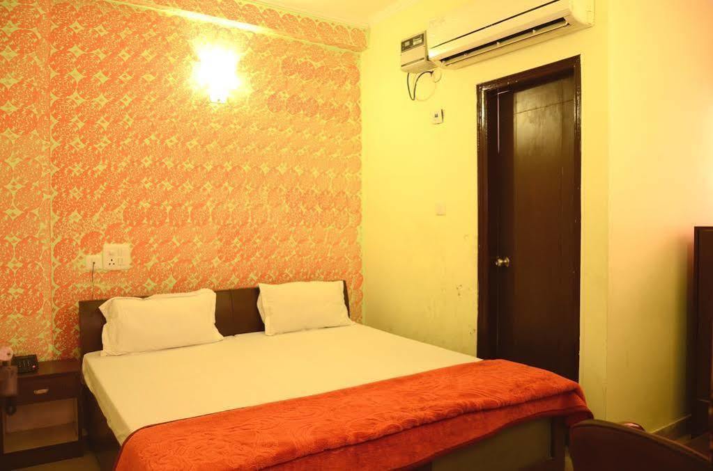 Hotel Le Princess @ Airport Új-Delhi Kültér fotó